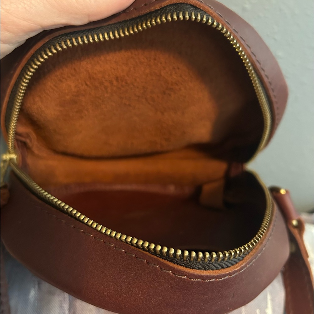 Portland Leather Small Circle Crossbody in Cognac - Picture 4 of 6